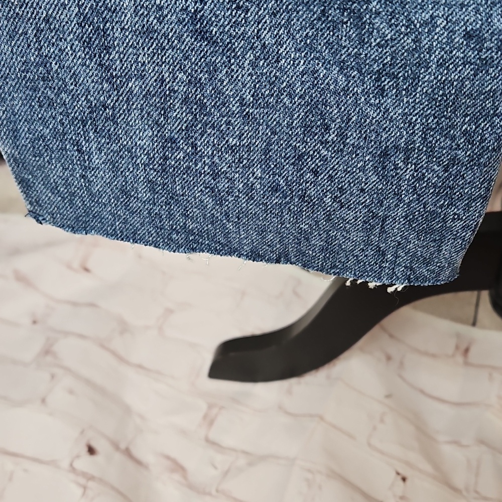 JustFab High Rise Skinny Raw Hem Women's Jeans NWT Size 28 - Picture 4 of 5